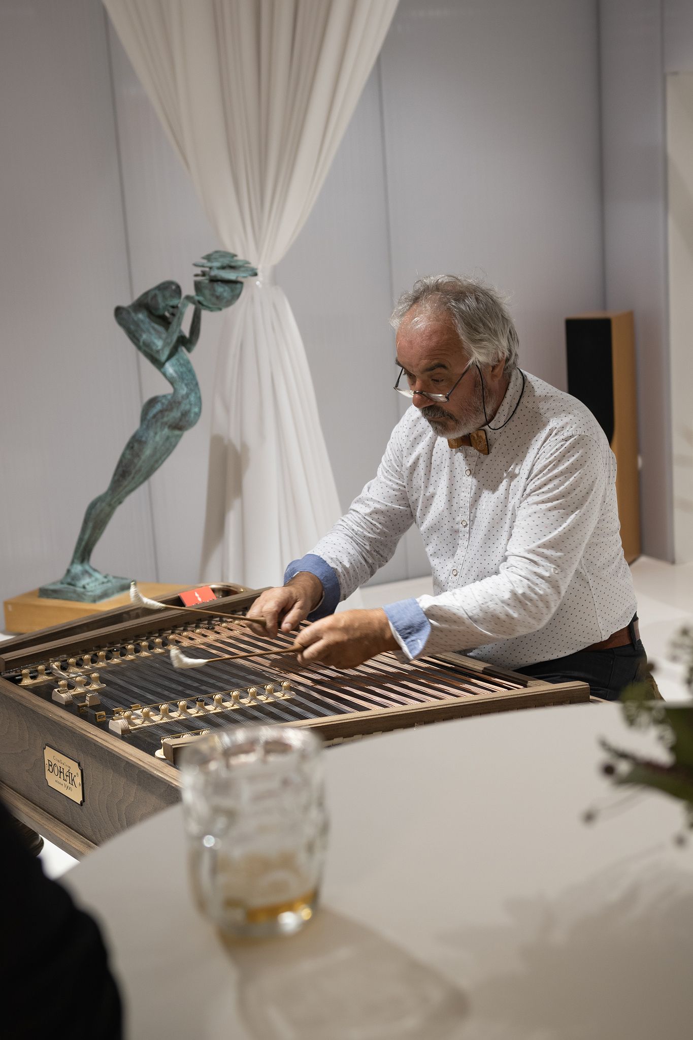 Vernissage mit Jiří Netík in der GALERIE MY DVA 20220908 vernisaz mydva 0024